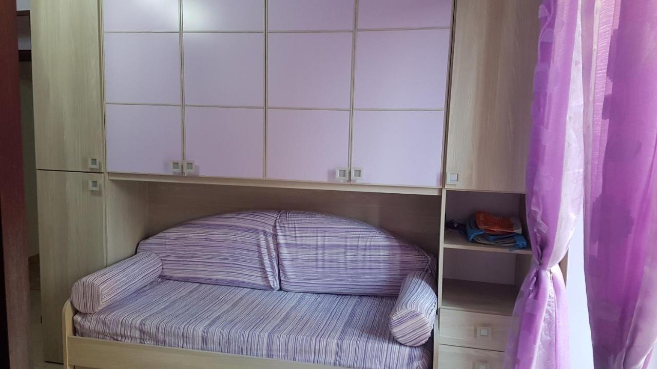 La Casa Di Aurora Apartment Наполи Екстериор снимка