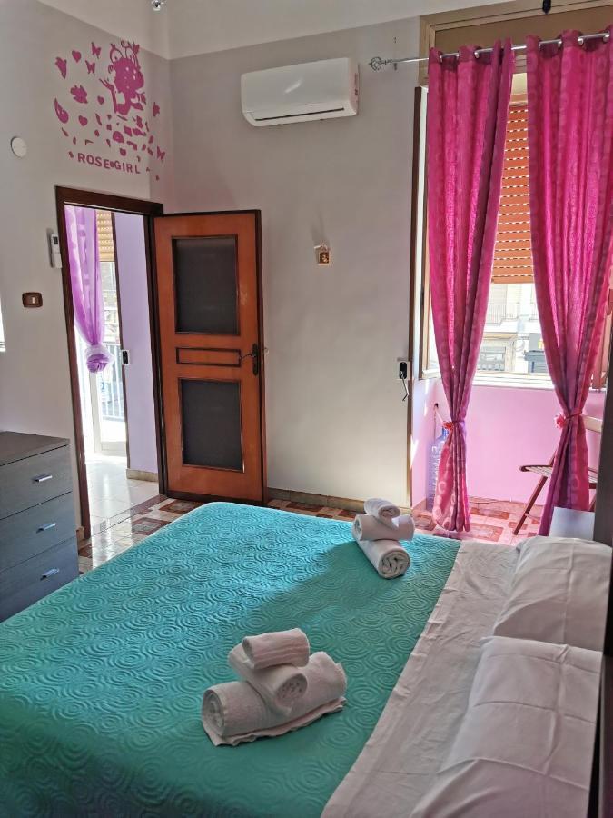 La Casa Di Aurora Apartment Наполи Екстериор снимка