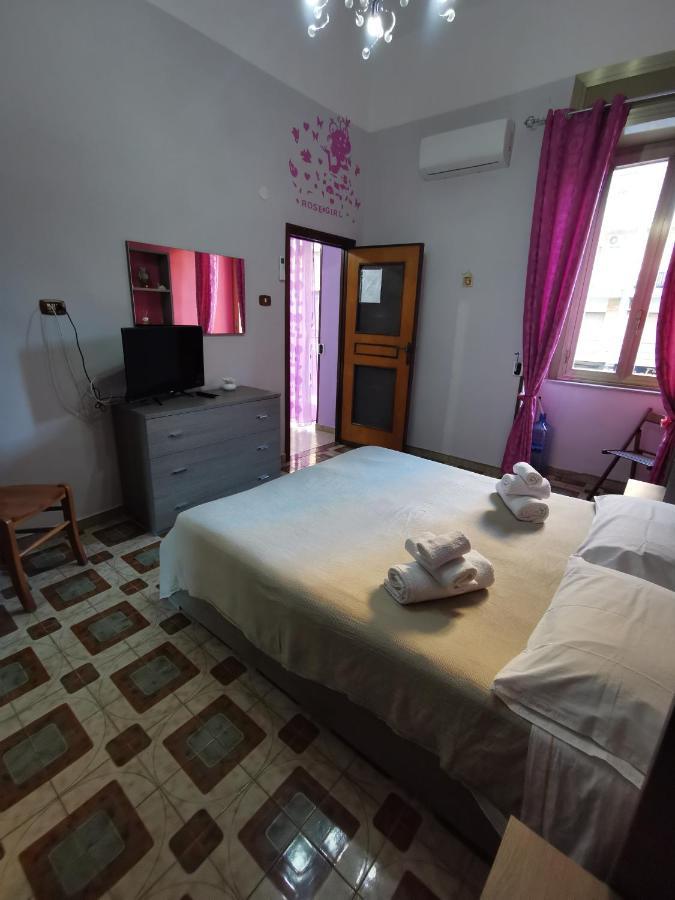 La Casa Di Aurora Apartment Наполи Екстериор снимка