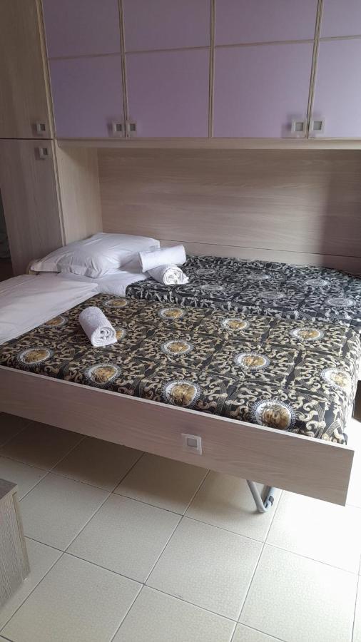 La Casa Di Aurora Apartment Наполи Екстериор снимка